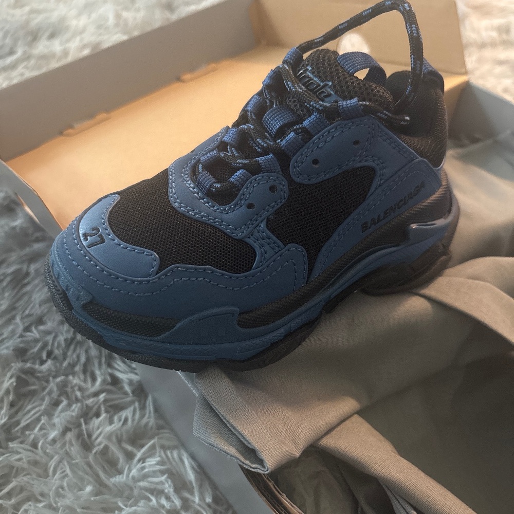 Balenciaga Toddler sneakers